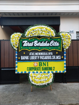 Papan Bunga Duka di Temon